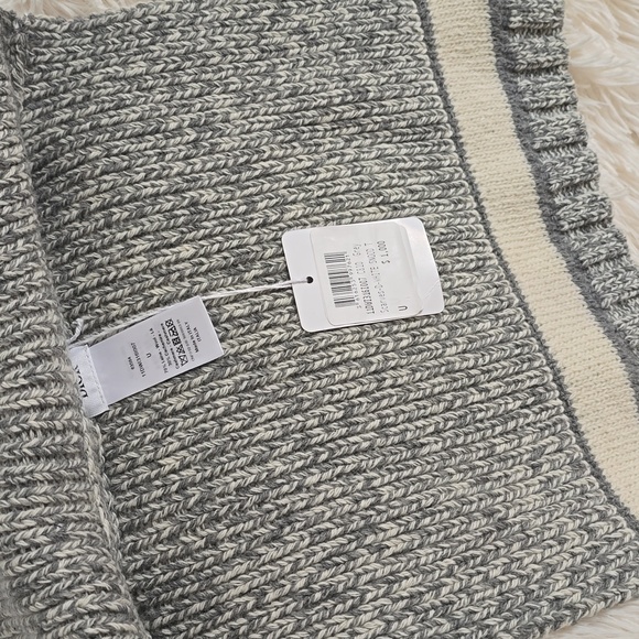 NWT Christian Dior D-White Cashmere Snood - Picture 4 of 5